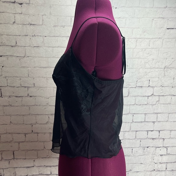 Seductive wear by cinema etoile size medium black lace and mesh camisole - Picture 2 of 4